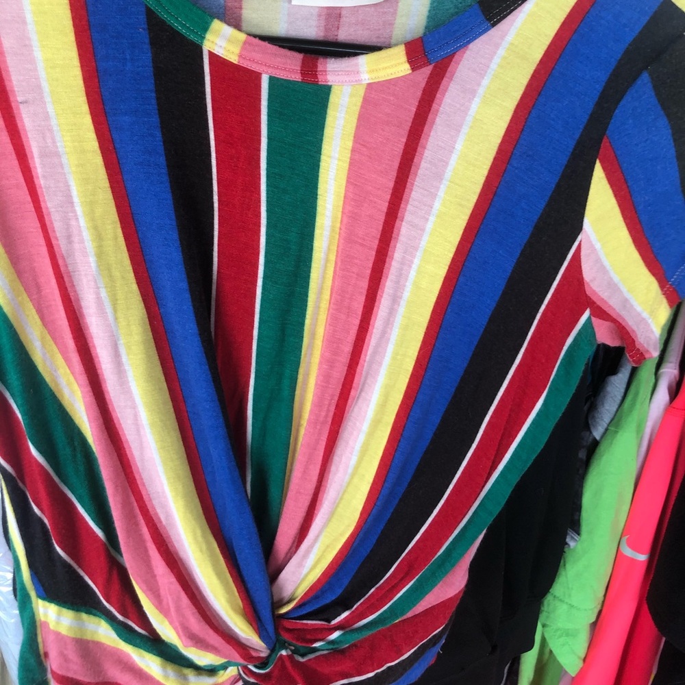 free kisses striped crop top